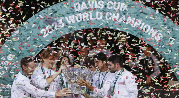 Dopo il trionfo di Malaga, la Coppa Davis in esposizione anche in Puglia: ecco dove e quando