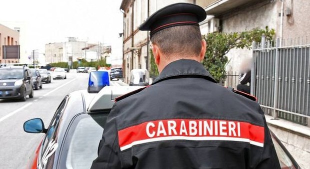 Da Napoli a Enna, spilla 20 mila euro alla fidanzata fingendosi maresciallo dei carabinieri