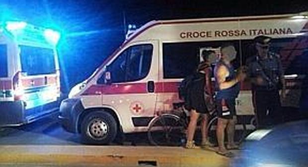 Ambulanze in spiaggia a Porto Recanati