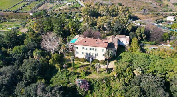 Villa Brancadoro in vendita, Troli lancia l'appello