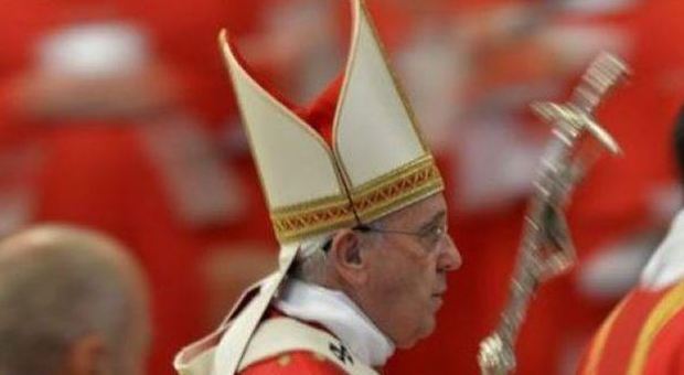 Papa: «L’attaccamento alle ricchezze è l’inizio di ogni genere di corruzione»