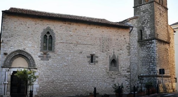 Furto di oggetti sacri nella chiesa di San Nicola a Ceccano, scatta una denuncia: trovata la refurtiva