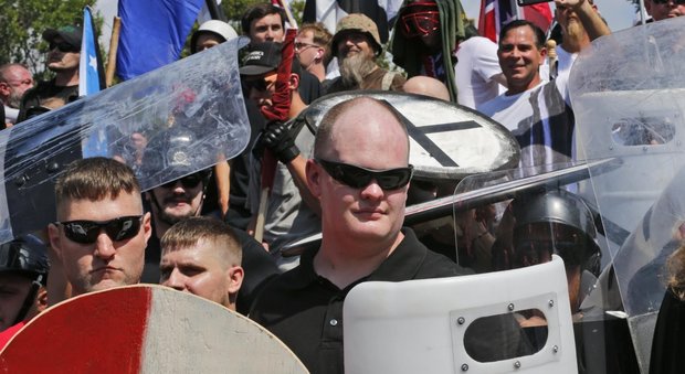 Usa, auto sulla folla a raduno di suprematisti bianchi: diversi feriti