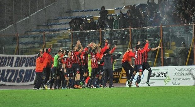 Calcio, la Casertana mette il turbo: ora è fuga solitaria