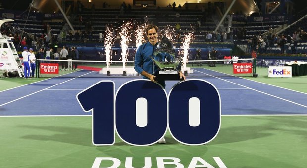 Federer vince a Dubai e festeggia il centesimo trofeo della carriera