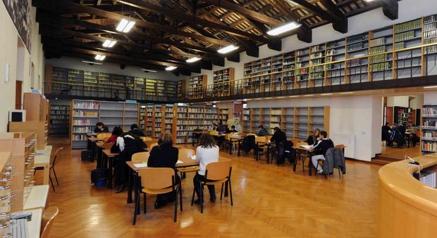 Biblioteca Paroniana