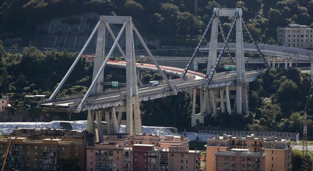Genova, Autostrade conferma il piano da 500 milioni ma resta lo scontro con il governo