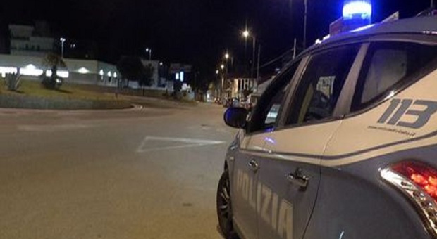 Uomo spara in strada a Palermo: tre feriti