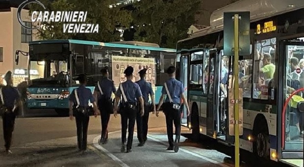 Venezia. Blitz antidegrado in piazzale Roma: chiusi tre locali e maxi multe da 107mila euro