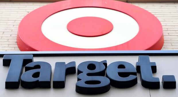 Target, crollo degli utili su sforzi per ridurre inventario