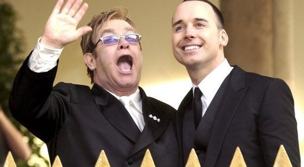 Elton John sposa il compagno David, cermonia a Windsor