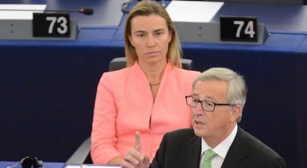 Sì alla commissione Juncker: «300 miliardi di investimenti, ridicolo che ci siano 9 donne commissario»