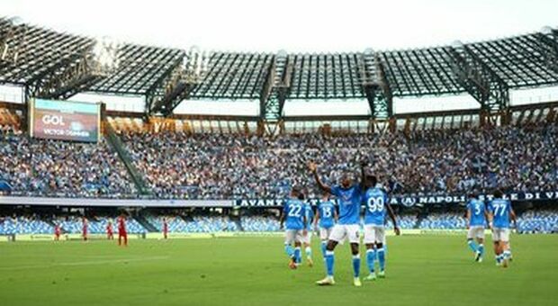 Stadio, a Napoli svolta anti-violenti: «Stop ai teppisti sugli spalti»