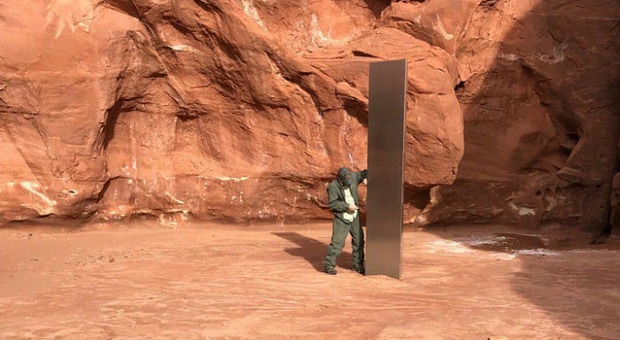 Monolite nel deserto dello Utah, mistero sulla sua provenienza: ed è subito "2001 Odissea nello spazio"