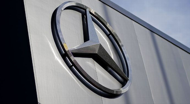 Il simbolo della Mercedes-Benz