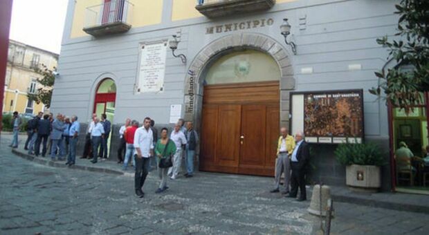 Elezioni comunali a Sant'Anastasia, il ritorno dei soliti noti dopo scandali e arresti