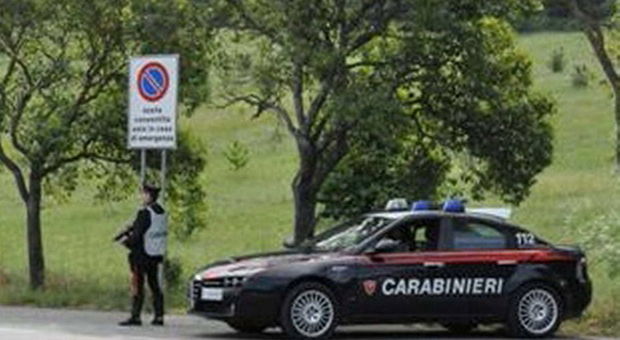 Evasi dai domiciliari, fermati dai carabinieri: avevano dato false generalità