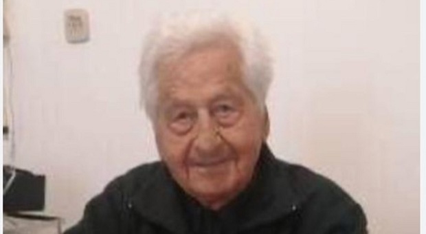 Parti in casa, dentista e fronte Covid, il medico Antonio Castranace vista ancora a 99 anni