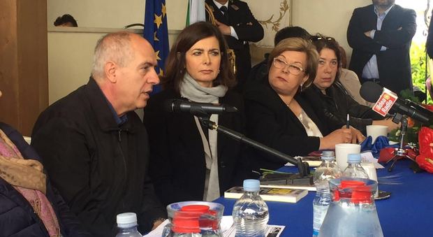 Boldrini: «Caporalato vera piaga sociale, serve banca dati aziende e lavoratori»
