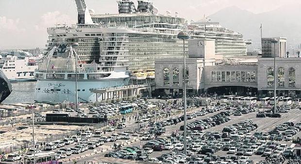 Porto di Napoli, l'affondo degli armatori: «Lavori fermi, fondi a rischio»
