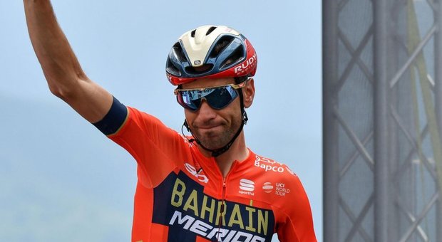 Giro d'Italia, Nibali: «Oggi Roglic ha collaborato, ma ieri mi ha fatto girare i "cabasisi"»