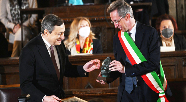 Draghi a Napoli, al Comune 1,231 miliardi di euro per tre obiettivi: ecco quali sono