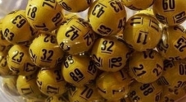 Lotto, estrazioni 23 novembre con 10eLotto. Superenalotto, ecco la combinazione vincente