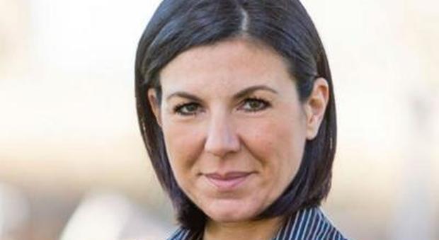 Ciampino, candidata sindaco ricattata con foto hot taroccate: «Questo non è gossip, è un atto intimidatorio»