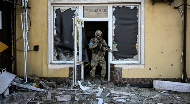 Mariupol: «Le truppe russe hanno preso in ostaggio personale e pazienti dell'ospedale». L'allarme della giornalista sui social