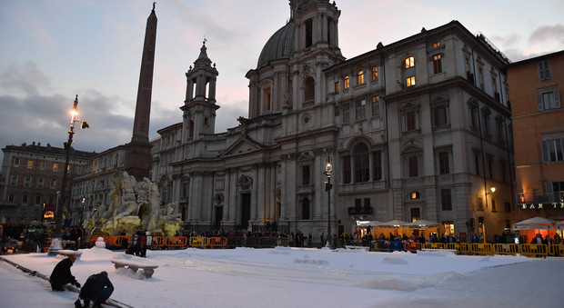Piazza Navona con la neve artificiale