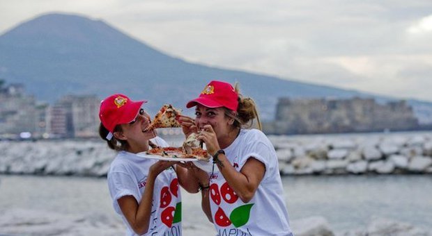 Napoli, riecco il Pizza Village con il Mondiale dei pizzaioli | Videointerviste