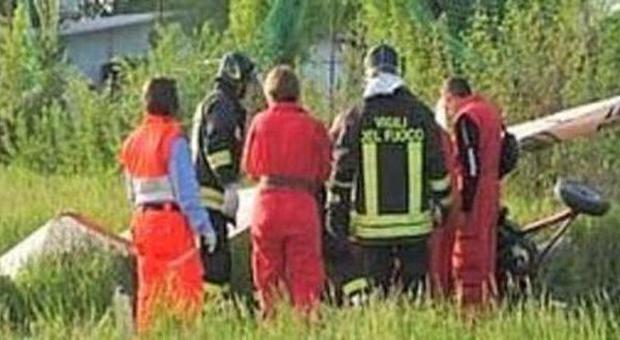 Pisa, precipita deltaplano: muore pilota 70enne