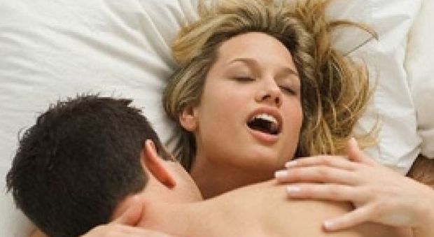 Sesso, ecco le 4 posizioni migliori per l'orgasmo femminile