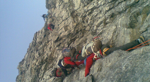 Bloccati di sera a 100 metri dalla vetta dell'Ortles: paura per tre alpinisti