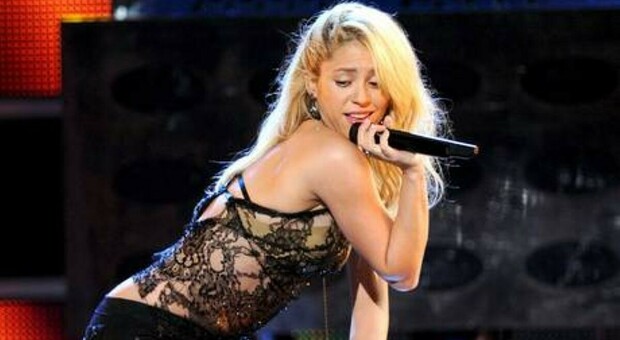 Shakira parla per la prima volta in Tv del tradimento di Piqué. «Dopo la separazione è stata dura. La mia canzone? Un inno per tante donne»