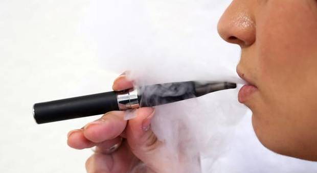 Sigarette elettroniche vietate ai minori di 18 anni: ecco dove