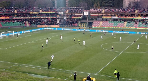 La Ternana pareggia in casa col Parma per 1 a 1 Annullati due gol ai rossoverdi