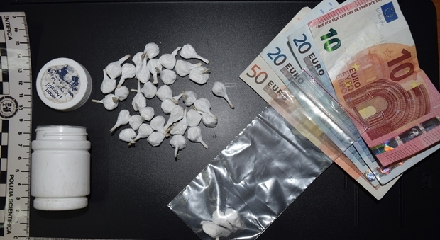 Trovato con 40 dosi di cocaina, arrestato per spaccio