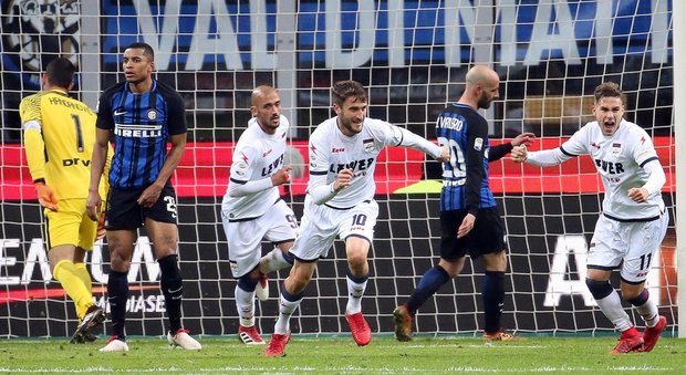 Barberis pareggia il gol di Eder, l'Inter fermata dal Crotone: la crisi non finisce