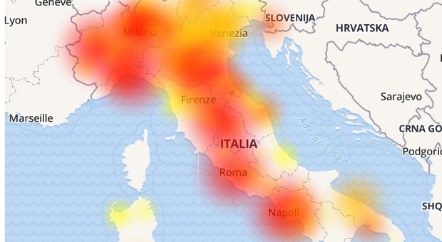 Vodafone down, black-out della rete. Poi l'emergenza rientra: scuse ai clienti e domani in regalo internet illimitato