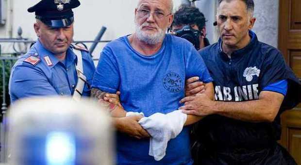 Luigi Cimmino al momento dell'arresto