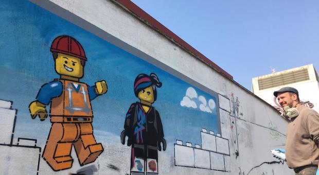 A Bagnoli la street art targata Lego: «Così riqualifichiamo spazi urbani»
