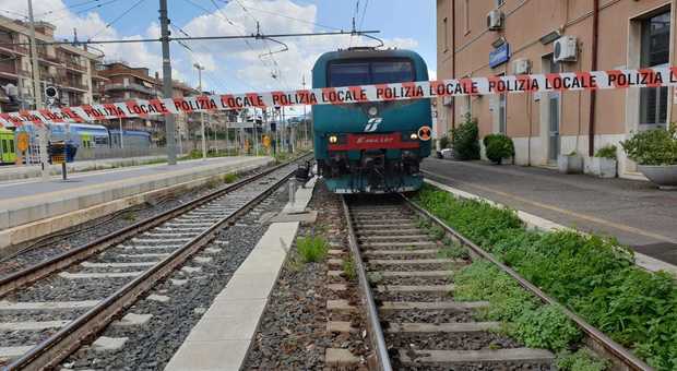 Ciampino, suicida alla stazione: treni fermi da un'ora
