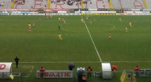 Calcio, Lega pro: Perugia batte al Curi la Nocerina 2-1, doppietta di Mazzeo