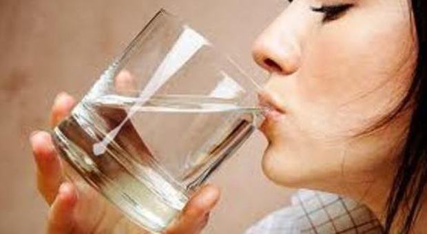 Allarme sete, il freddo riduce lo stimolo del 40%: bere come in estate