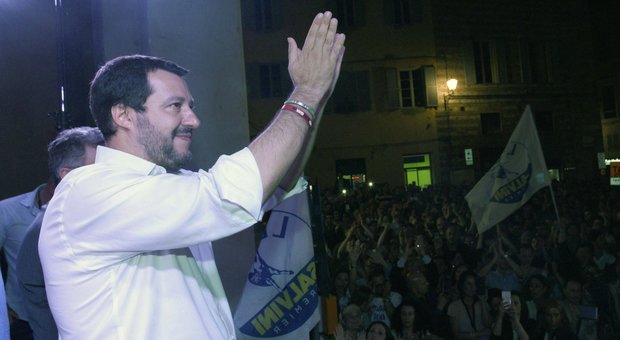 Salvini spera nasca il governo Cottarelli: ecco la strategia del leader lumbard