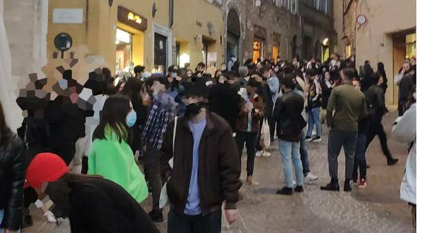 Il centro storico di Urbino sabato pomeriggio