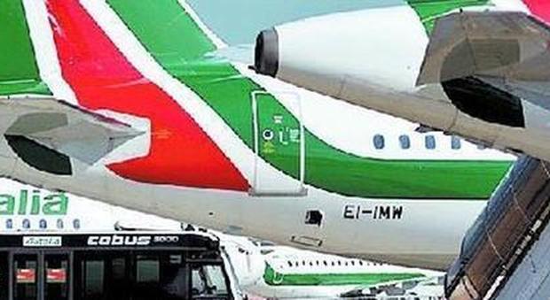 Alitalia, gli aerei avranno sedili «slim» così saliranno a bordo più passeggeri