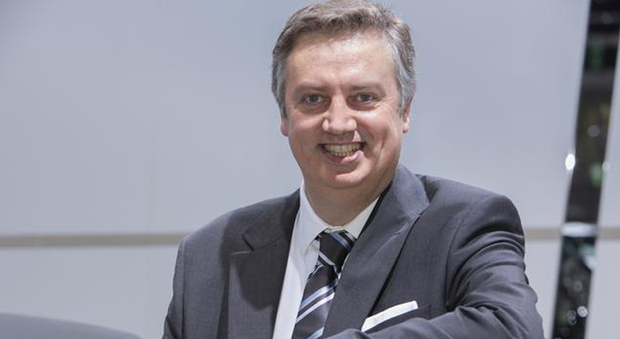 Daniele Schillaci in precedenza è stato in Toyota Motor Company, dal 2012 come top executive vendite e marketing per l'Europa, dopo esservi entrato nel 2001 come general manager per lo sviluppo del mercato, sempre del Vecchio Continente