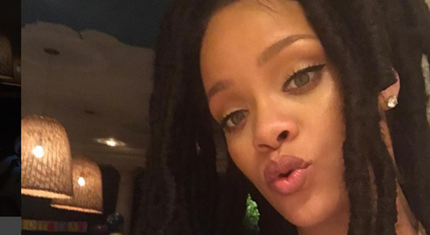 Rihanna contro gli ex: "Nessuno ha una relazione felice, il problema non ero io!"